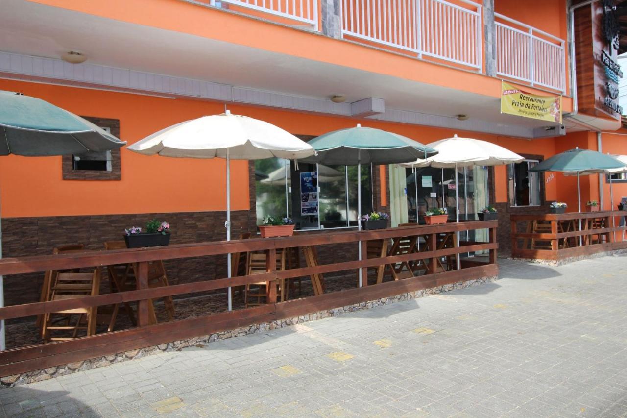 Pousada Praia Da Fortaleza 450 Metros Do Parque Beto Carrero Com Cafe Da Manha 페냐 외부 사진