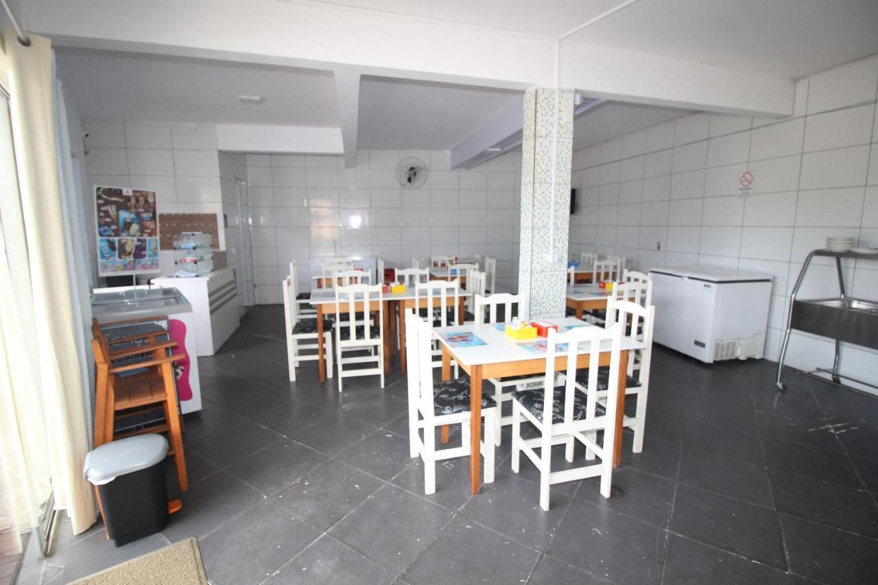 Pousada Praia Da Fortaleza 450 Metros Do Parque Beto Carrero Com Cafe Da Manha 페냐 외부 사진
